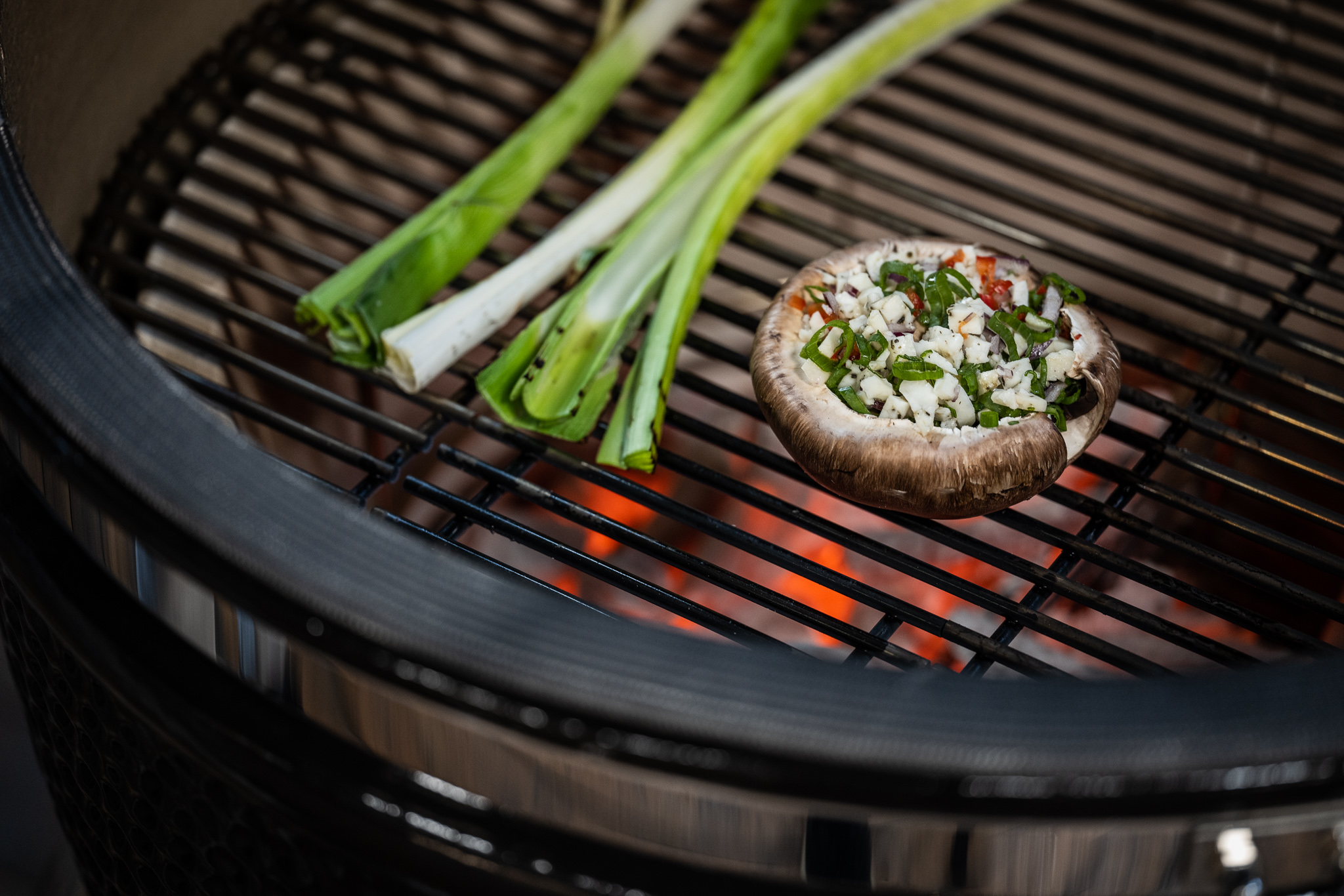 YAKINIKU LARGE Kamado: A Tökéletes Grillélmény Család és Barátok Számára